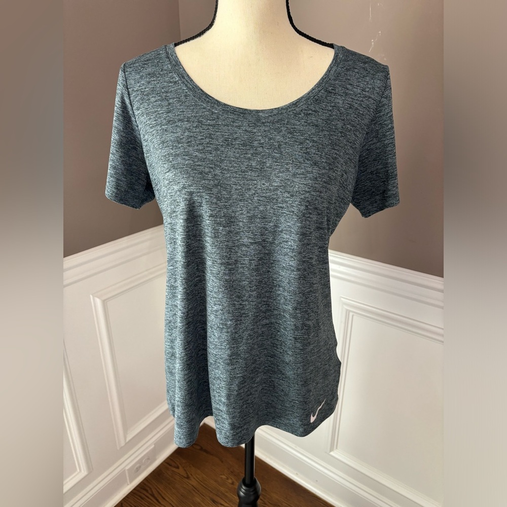 Nike Dri Fit Womens Gray Fitted Short Sleeve Stretch T-Shirt Size Large Running
